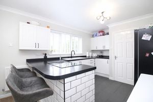 Kitchen/Diner- click for photo gallery